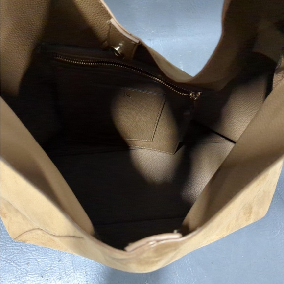 Banana Republic Vegan Suede Slouchy Tote - Picture 7 of 14